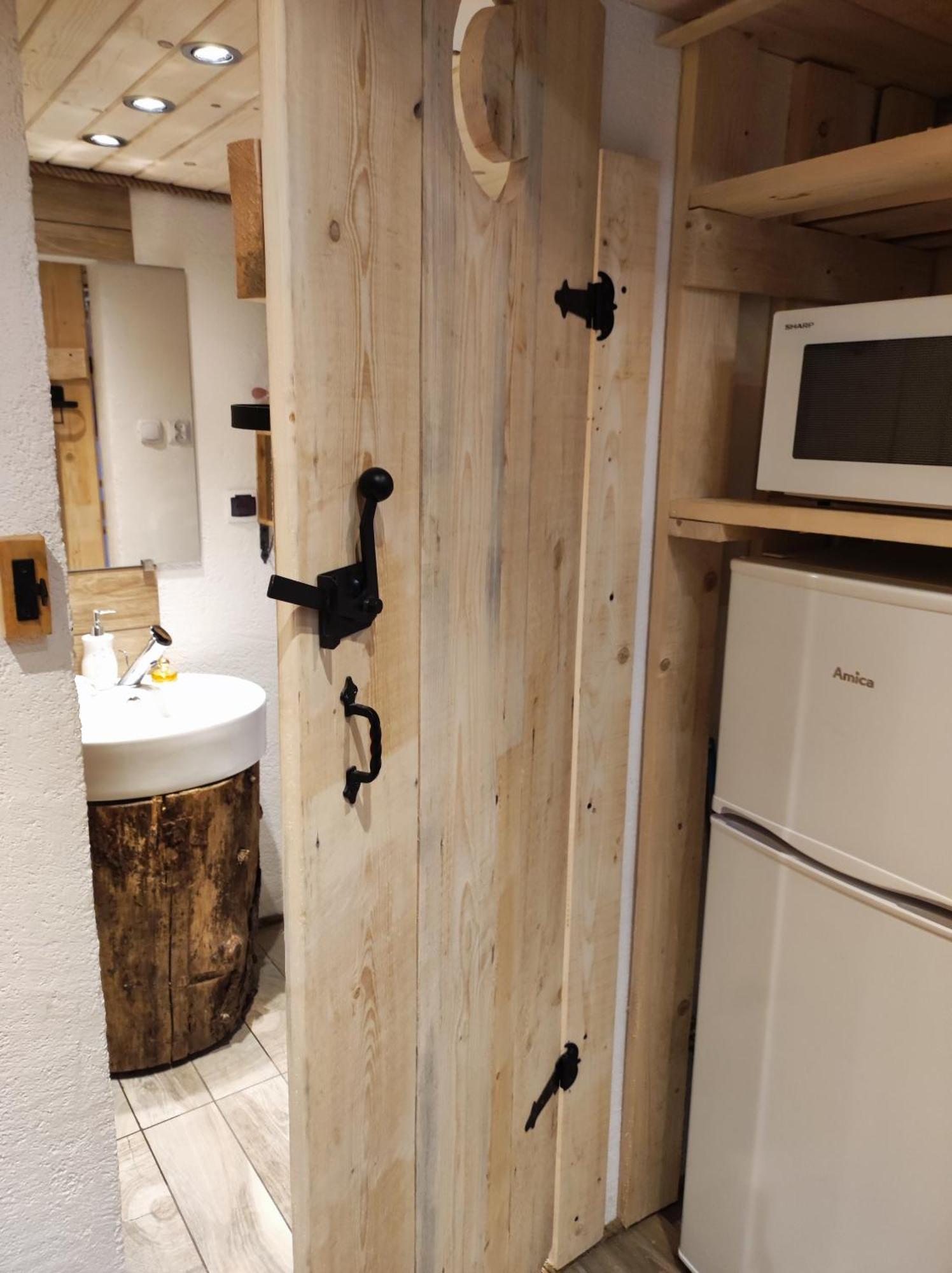 Dziko Hanka コシチェリスコ 部屋 写真